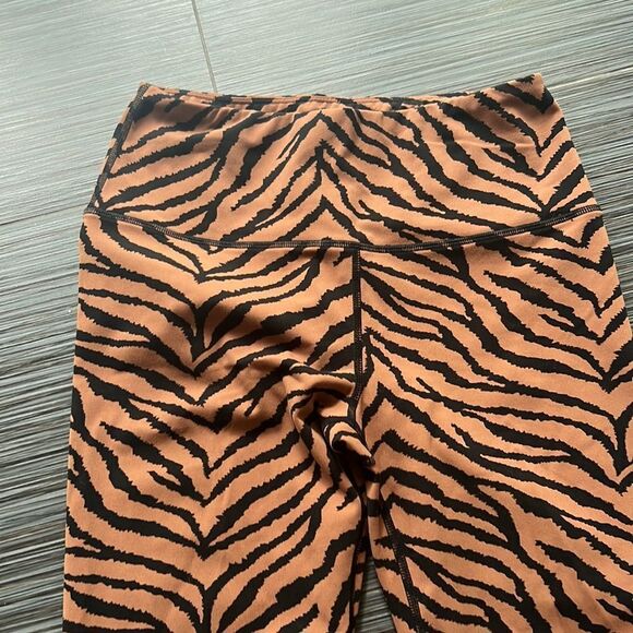 Varley Leggings - Picture 2 of 5